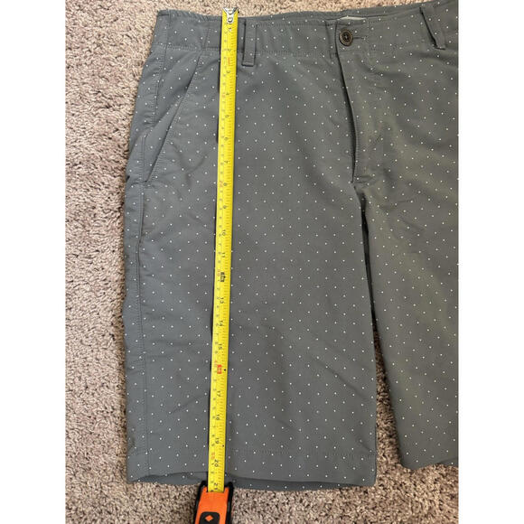 Under Armour Shorts Men's sz 34 Loose Golf Heat Gear Gray Dot Elastic 10" - Picture 10 of 15
